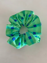 Load image into Gallery viewer, Medium Scrunchie - Various Prints
