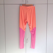 Load image into Gallery viewer, Over The Sunset Leggings Sample
